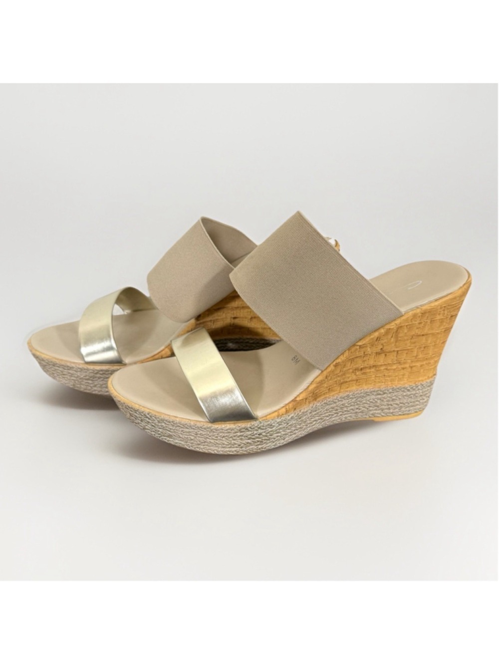 Contesa Italian Beige Metallic Heeled Wedge Sandals Size 8M Boho Chic Summer